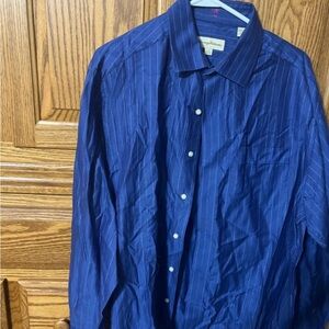 Tommy Bahama Men's Blue Striped Shirt. Large long sleeve
